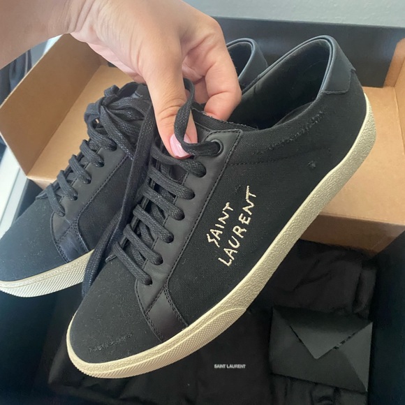 Saint Laurent distressed sneakers! - Picture 5 of 7
